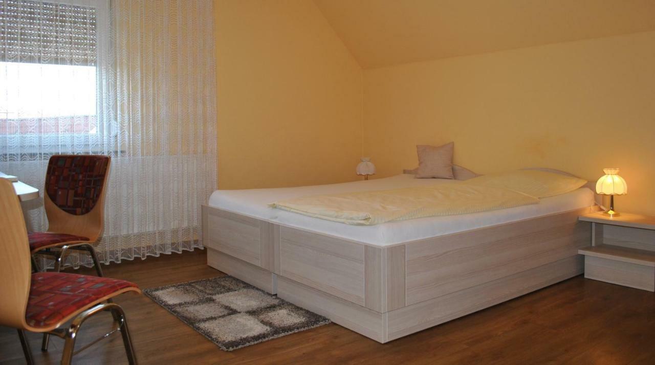 Homberg  Landgasthof Fleischhauer מראה חיצוני תמונה